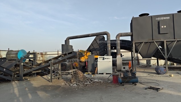 在祖國一個地方又有一條路友315廢鋼破碎險誕生啦！